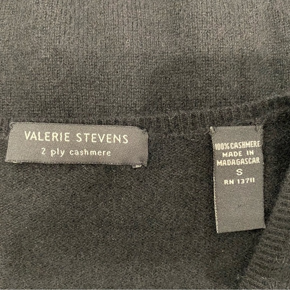 Two Ply Cashmere, V-Neck Black Sweater, Valerie Stevens - Picture 8 of 8